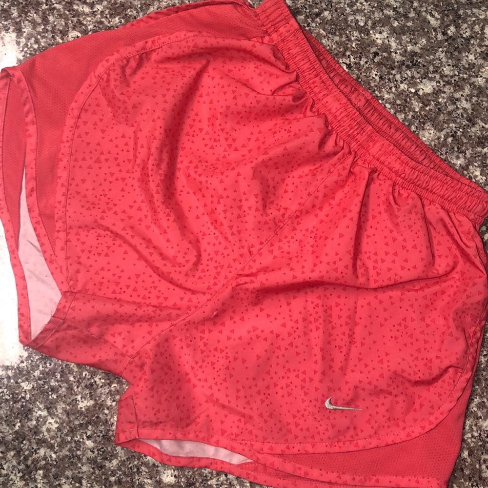 women’s NIKE shorts size XS